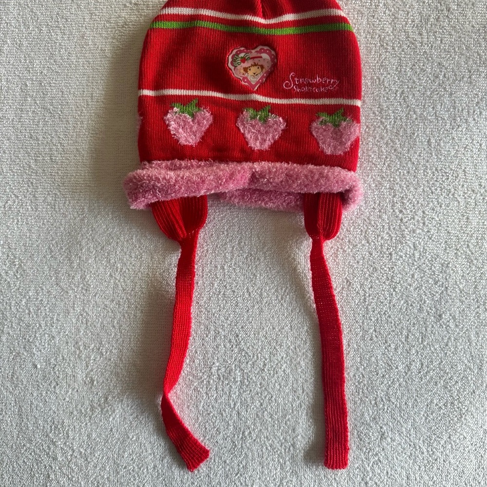 Strawberry Shortcake Winter Beanie Hat Y2K NWOT